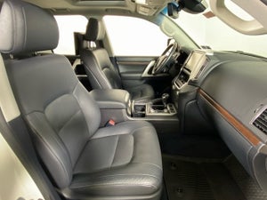2017 Toyota Land Cruiser