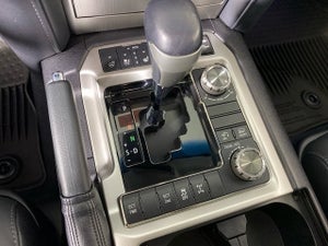2017 Toyota Land Cruiser
